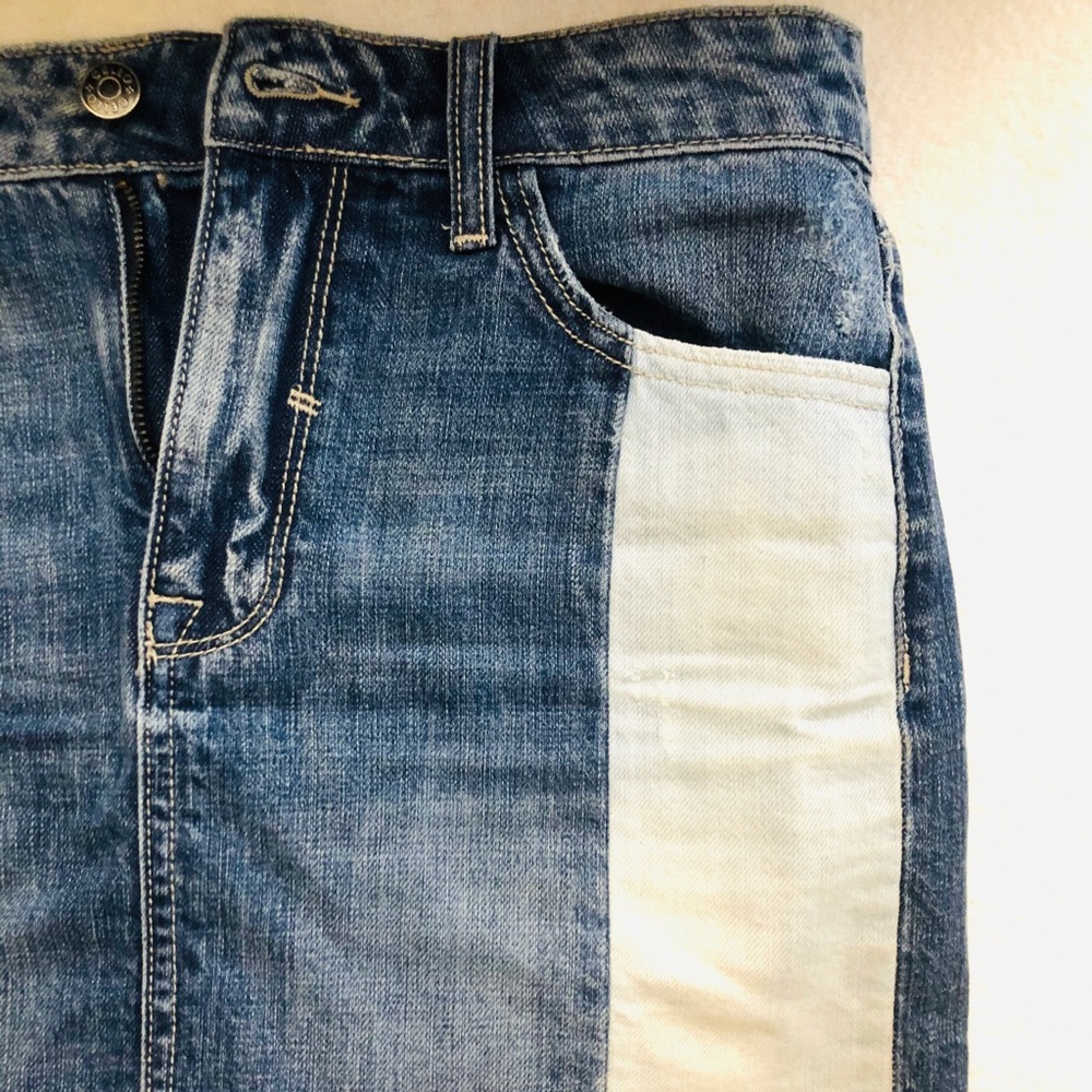 Uneven mixed-denim skirt